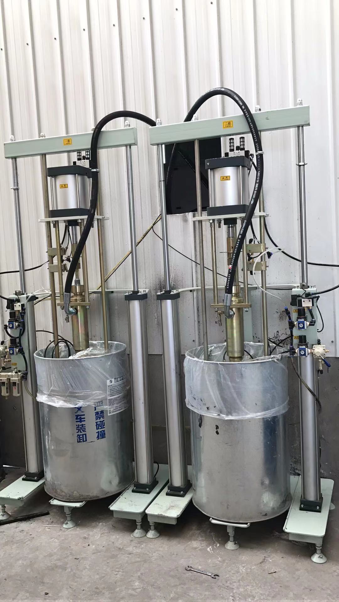 全自動中空玻璃打膠機(jī)涂膠設(shè)備