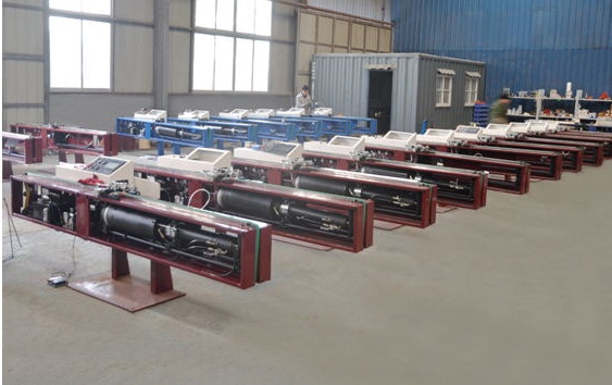 關(guān)于中空玻璃打膠機的分類